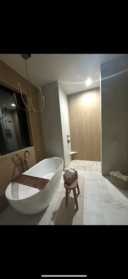 Tile shower contractor in Sarasota County and Charlotte County